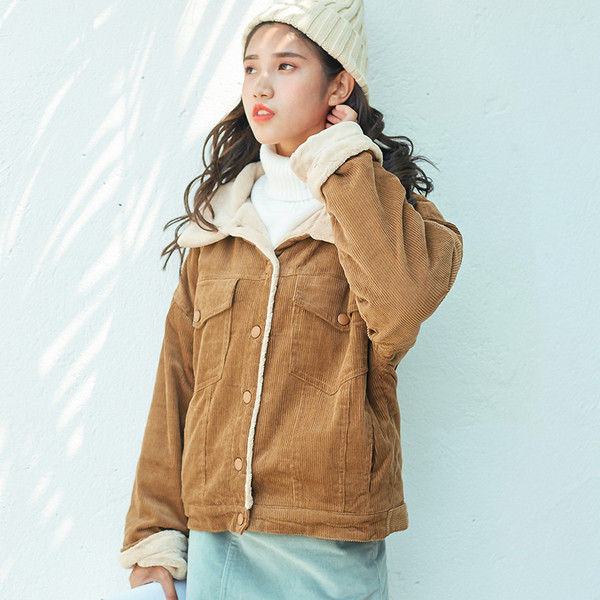 Modern női kabát két színben, puha béléssel