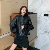 Geaca scurta de dama din piele ecologica de culoare neagra model lat