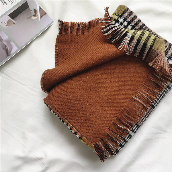 Kockás női sál téglalap alakú, rojtokkal