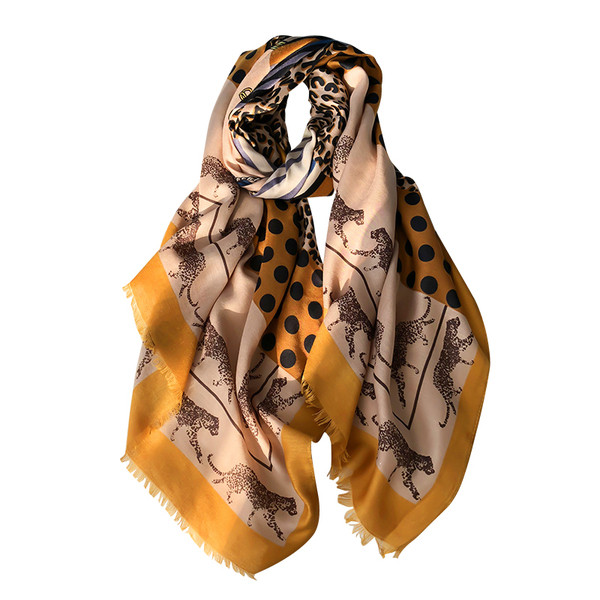 Modern női sál állatmotívumokkal, négy színben