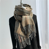 Kockás női sál rojtokkal több színben