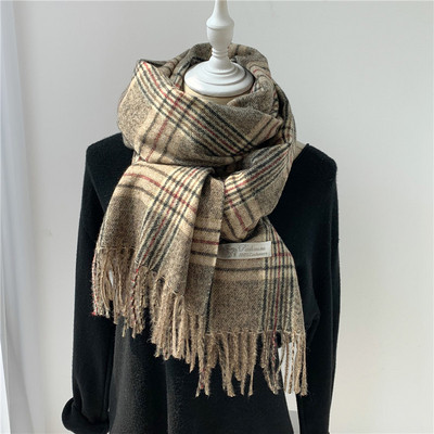 Kockás női sál rojtokkal több színben