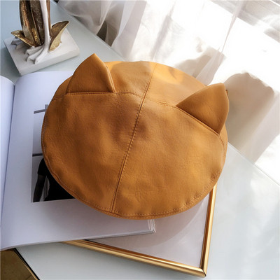 Öko bőrből készült modern női sapka 3D díszítéssel több színben