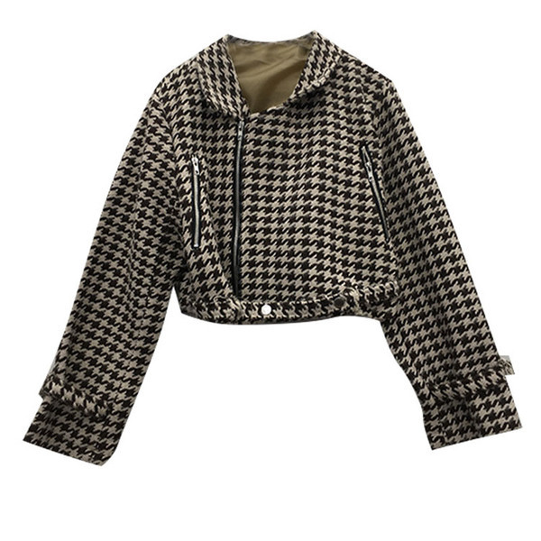 Kockás női kabát széles modell fekete és barna színben