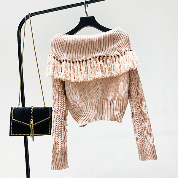 Pulover de dama model nou cu ciucuri si decolteu barca in mai multe culori