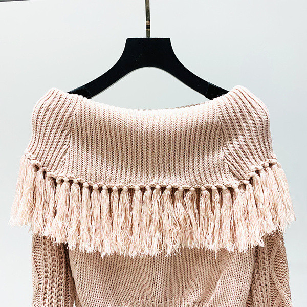 Pulover de dama model nou cu ciucuri si decolteu barca in mai multe culori