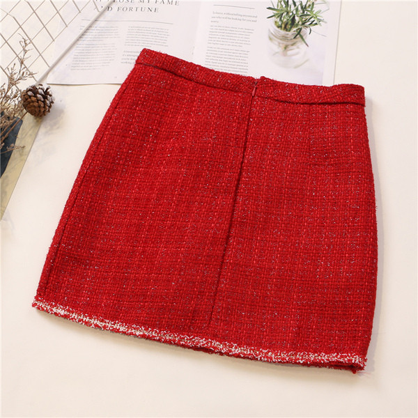 Aktuális női szoknya három színben, gombokkal, magas derékkal