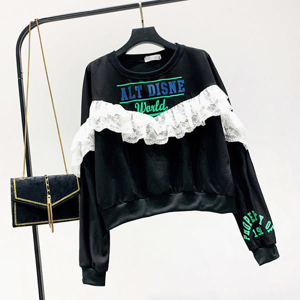 Új modell női blúz O-nyakkal és csipkével, három színben