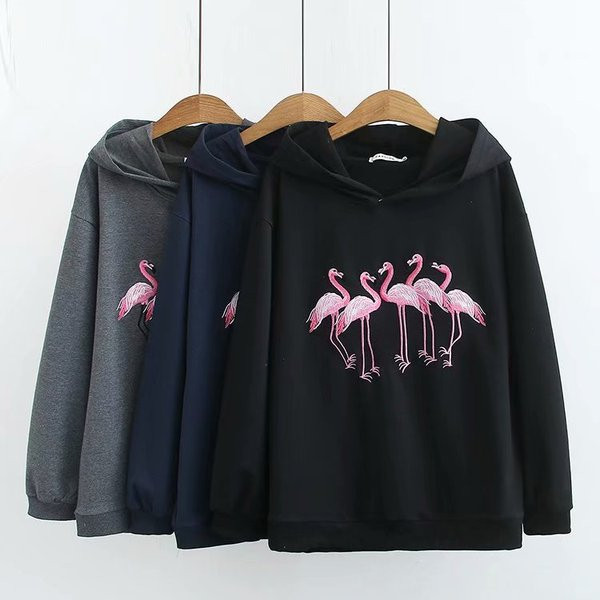 Hanorac de dama modern cu broderie in trei culori