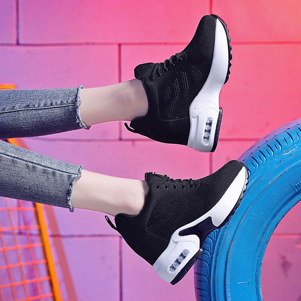 Alkalmi női tornacipő több színben