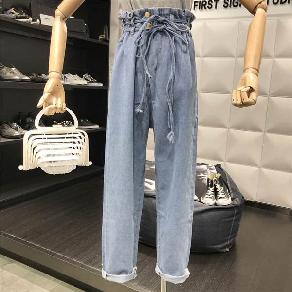 Blugi de dama cu talie inalta si cravate intr-o culoare deschisa