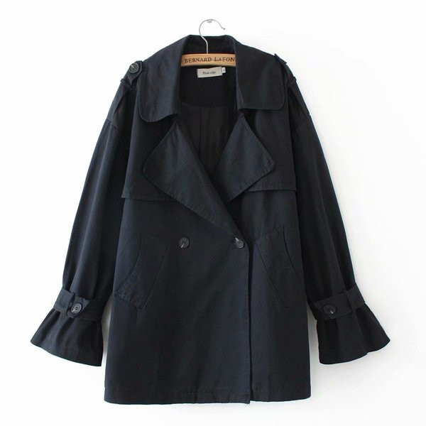 Modern női hosszú kabát gombokkal és zsebekkel, két színben