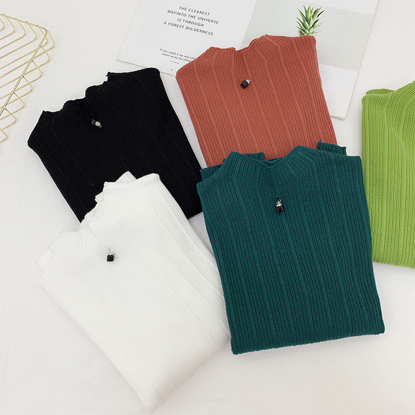 Μοντέρνο γυναικείο πουλόβερ με στρογγυλό ντεκολτέ σε διάφορα χρώματα