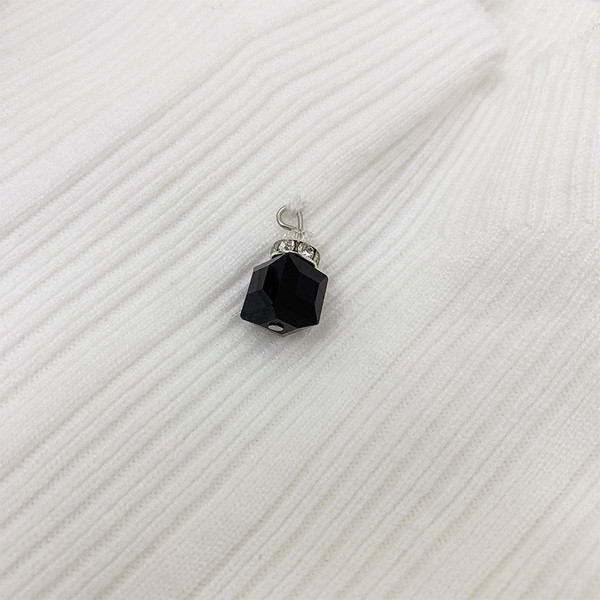 Μοντέρνο γυναικείο πουλόβερ με στρογγυλό ντεκολτέ σε διάφορα χρώματα