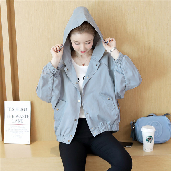 Női alkalmi rövid kabát gumírozással több színben