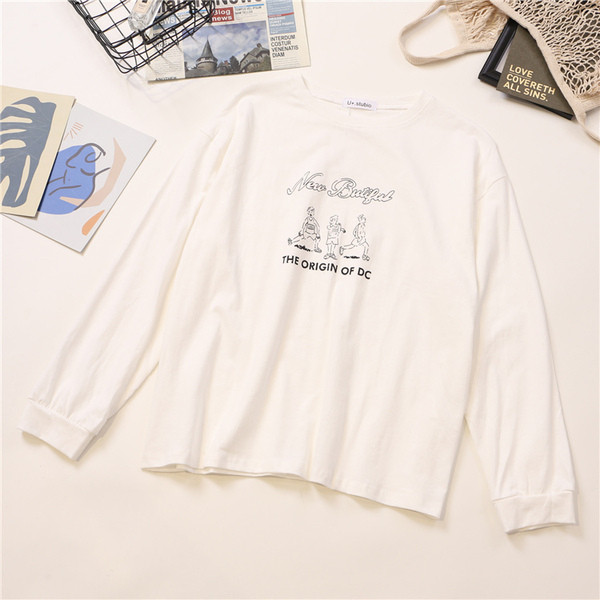 Bluză casual de damă cu decolteu O și aplicație