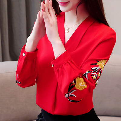 Cămașă elegantă de damă cu broderie și decolteu în V în diferite culori