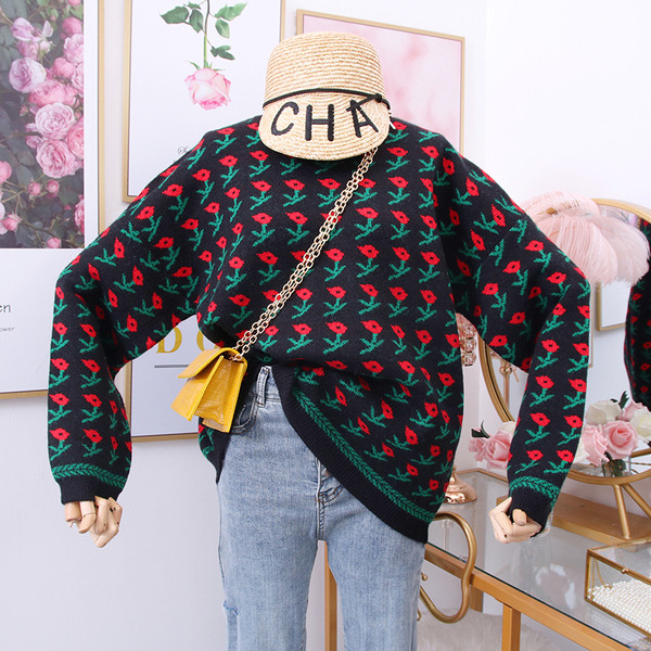 Új modell női pulóver virágmintával és O-nyakkal