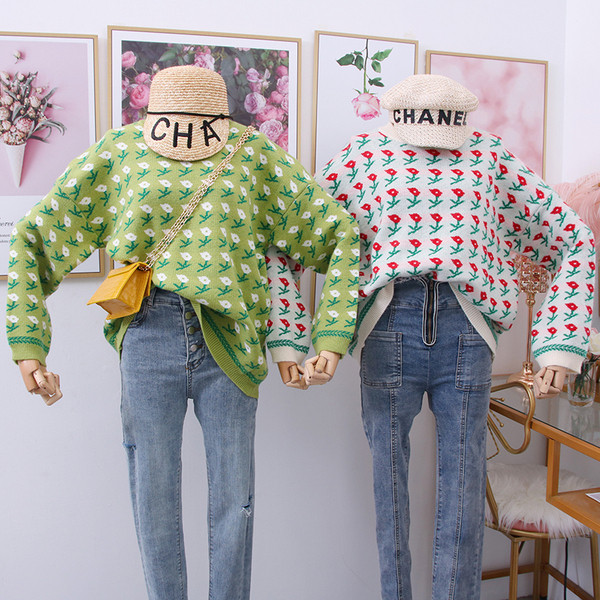 Új modell női pulóver virágmintával és O-nyakkal