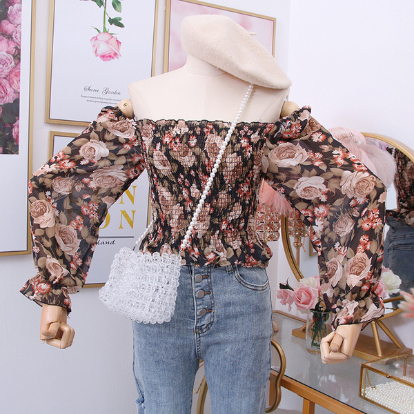 Új modell női blúz csupasz váll és virágmintás több színben