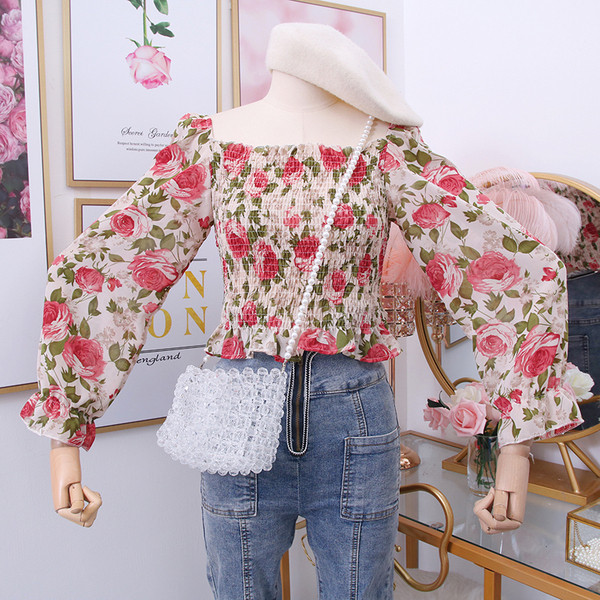 Új modell női blúz csupasz váll és virágmintás több színben