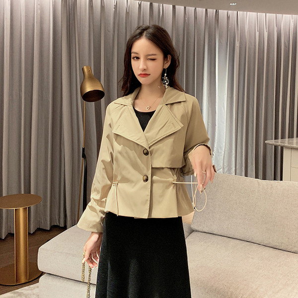 Női modern rövid vékonykabát három színben, gombokkal