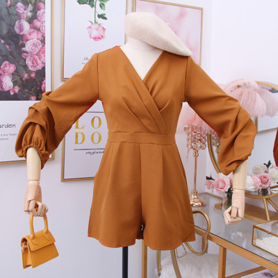 Salopeta de dama moderna cu decolteu spitz in mai multe culori