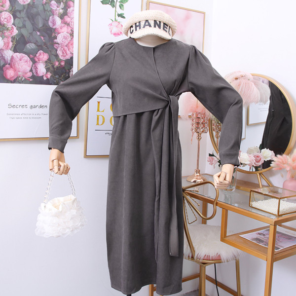 Új modell női ruha O-nyakkivágású modellel több színben