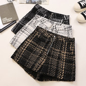 Női rövidnadrág négy színben, cipzárral, magas derékkal