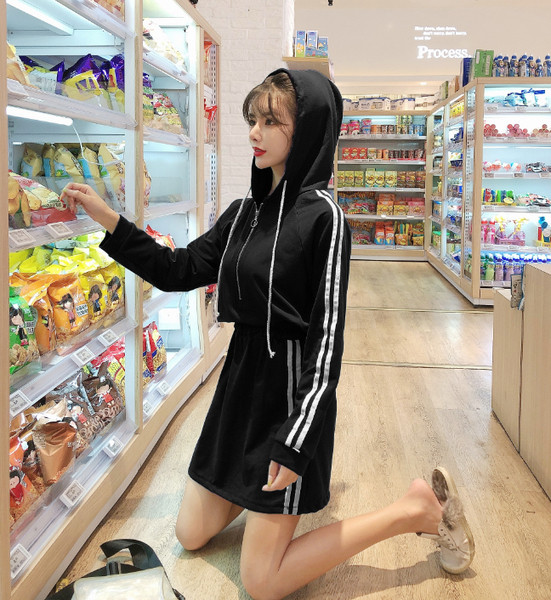 Napi szett pulóver és rövid szoknya három színben