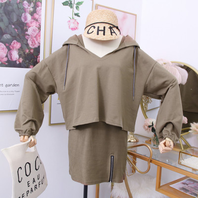 Modern női ruha + kapucnis blúz több színben