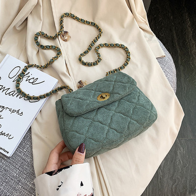 Öko velúrból készült modern női táska lánccal több színben