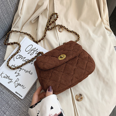 Öko velúrból készült modern női táska lánccal több színben