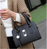 Stílusos női táska rövid és hosszú füllel, fekete és szürke színben