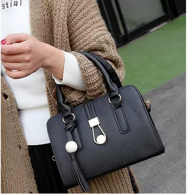 Stílusos női táska rövid és hosszú füllel, fekete és szürke színben