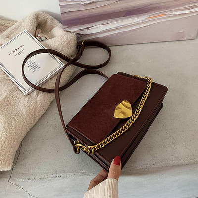 Láncos, hosszú füles női táska többféle színben