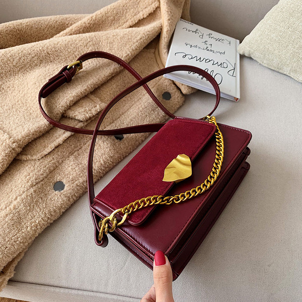 Láncos, hosszú füles női táska többféle színben