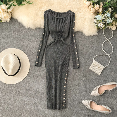 Több színben sliccelt női ruha