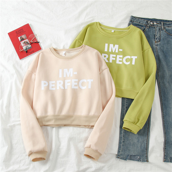 Καθημερινή γυναικεία μπλούζα με πράσινο και ροζ χρώμα με γράμματα