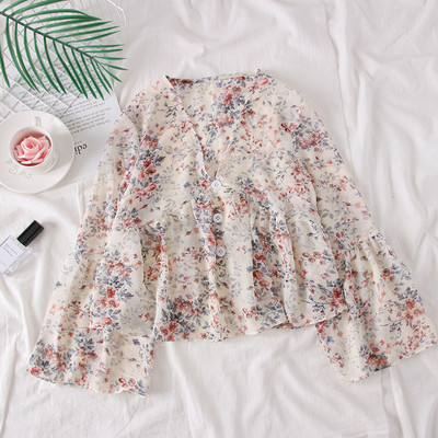 Bluză nouă de damă cu motive florale și decolteu spitz în mai multe culori