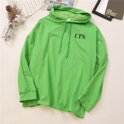 Bluza de dama in patru culori cu gluga si aplicatie