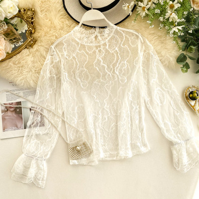 Csipke ing gumival az ujjakon több színben