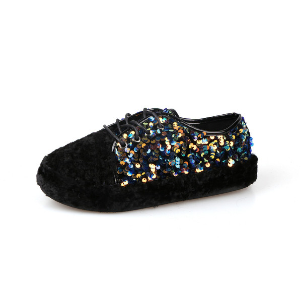 Őszi női cipő pehellyel és flitterekkel, két színben