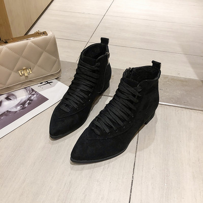 Alkalmi női csizma hegyes modell fekete és barna színben