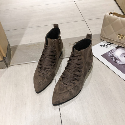 Alkalmi női csizma hegyes modell fekete és barna színben