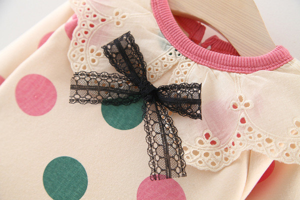 Új modell modern gyerekruha pöttyös szabású modellel három színben