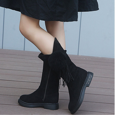 Gyerek velúr csizma pehelyszínnel, rózsaszín, piros és fekete színben