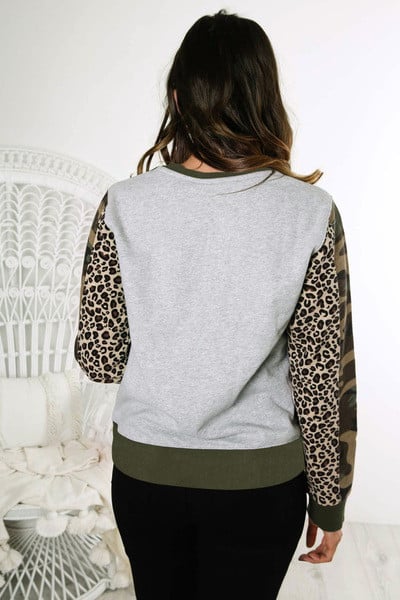 Καθημερινή  γυναικεία μπλούζα με μακριά μανίκια σε γκρι χρώμα