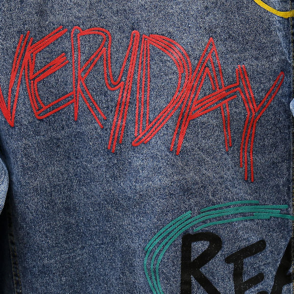 Modern női farmerdzseki színes kék rátéttel