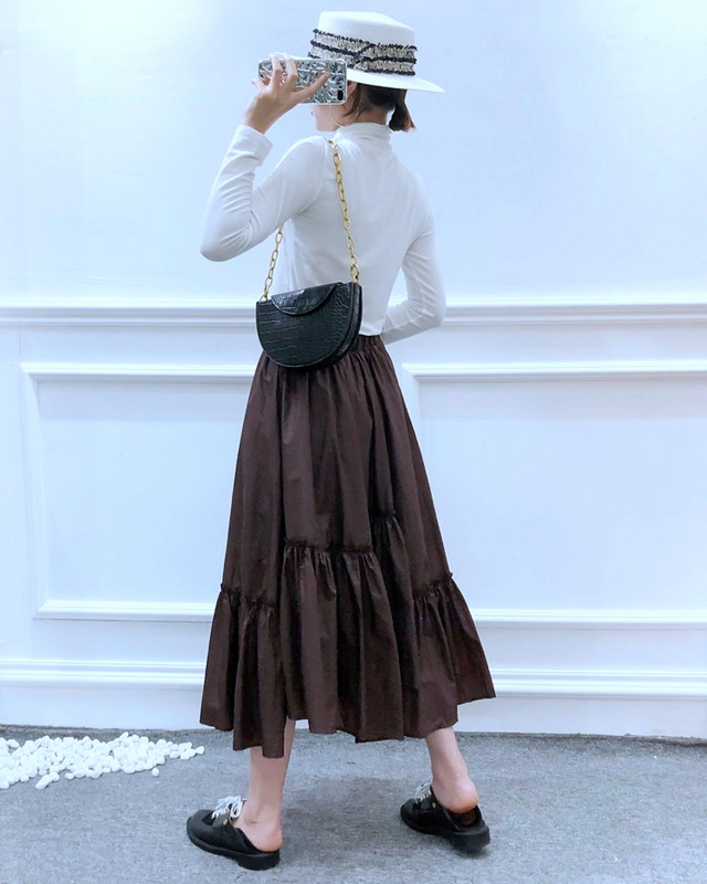 Hosszú aszimmetrikus szoknya magas elasztikus derékkal